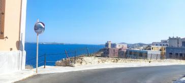  Παραμένει η εκκρεμότητα στα παραδοσιακά κάγκελα 