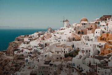 MTC Group: Τα νησιά που χτύπησαν πρωτιά σε επισκεψιμότητα τον Δεκαπενταύγουστο