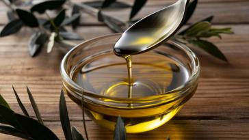 Ελαιόλαδο: Σε τι τιμές θα κινηθεί φέτος - Καλύτερη χρονιά για τους ελαιοπαραγωγούς