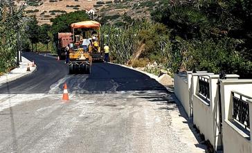 Περιφέρεια Ν. Αιγαίου: Συνεχίζονται οι ασφαλτοστρώσεις στον Φοίνικα