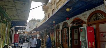 “Αναγέννηση” της παραδοσιακής αγοράς με βελτιώσεις στα στέγαστρα 