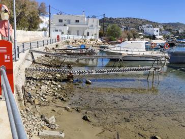Κατεστραμμένες αυτοσχέδιες ράμπες 