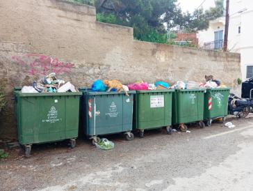 Νεροποντή και λάσπη στον ΧΥΤΑ Σύρου “φρέναραν” την αποκομιδή 