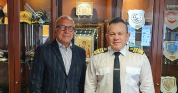 Εθιμοτυπική επίσκεψη στον νέο αρχηγό του Λιμενικού Σώματος από τον αντιπεριφερειάρχη Κυκλάδων