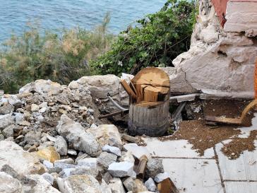 Απομακρύνθηκε ο στύλος, συνεχίζονται οι εργασίες 