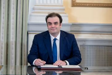 Γιατί η κυβέρνηση αποφάσισε την πρόωρη αποπληρωμή του πρώτου μνημονίου