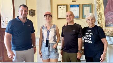 Δημοσιογραφική επίσκεψη στη Σύρο από το μεγαλύτερο ταξιδιωτικό περιοδικό της Ισπανίας 