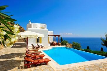 Κυκλάδες: Μεγάλες υπεραξίες στις εξοχικές κατοικίες