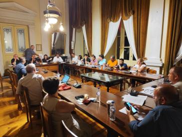 Δημοτικό Συμβούλιο Σύρου – Ερμούπολης: "Ψήφισμα για την ανθρωπιστική κρίση στην Παλαιστίνη"