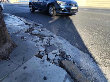 “Ελλοχεύει” κίνδυνος για οδηγούς και πεζούς 