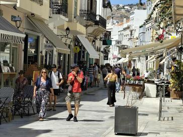Σε αναμονή για τον διαγωνισμό των προσόψεων 