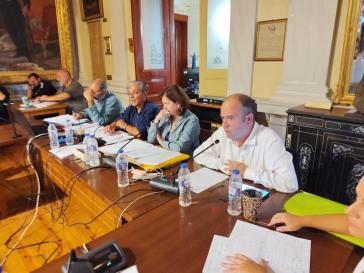 Ζητούν μειωμένο ΦΠΑ και διατήρηση του Μεταφορικού Ισοδύναμου 