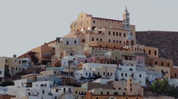 Χορτολιβαδικές εκτάσεις: Επικοινωνία του Π. Ραουζαίου με τον βουλευτή Κυκλάδων, Μ. Καφούρο