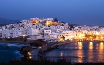 Booking: Ταξιδιωτικές προβλέψεις και κορυφαίες τάσεις για το 2026