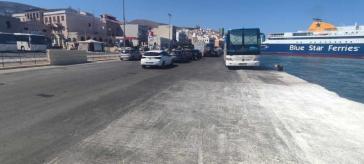 Βελτιώνονται οι ράμπες πρόσδεσης πλοίων στο λιμάνι Ερμούπολης 