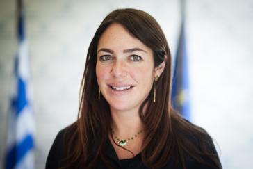 Μιχαηλίδου: Ντροπή σε όσους προσπαθούν να εμποδίσουν τη δημιουργία Στεγών Υποστηριζόμενης Διαβίωσης