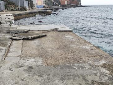 Αρχίζουν αποκαταστάσεις στον όρμο του Αγίου Νικολάου 