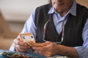 Συνταξιούχοι: Έξι στους δέκα με συντάξεις κάτω των 1.000 ευρώ
