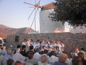 "Μύρισε" παράδοση 