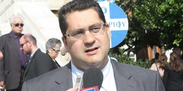 "Ακάλυπτες" πολιτικές επιταγές