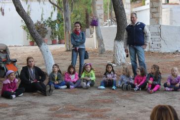 "Τιτιβίσματα" στα Χρούσσα