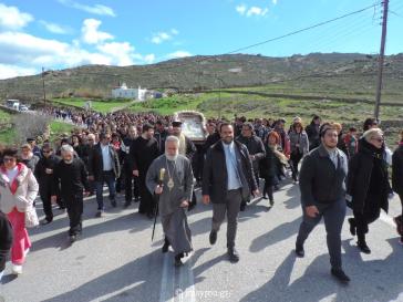 Πάνδημη λιτάνευση της ιεράς Εικόνας της Παναγίας Τουρλιανής στη Μύκονο