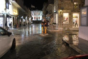 Εντατικές εργασίες καθαρισμού και απόφραξης για την πλήρη εξάλειψη φαινομένων πλημμυρισμένων δρόμων