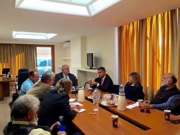 Σύσκεψη με τον Τέρενς Κουίκ για την αξιοποίηση του Στρατοπέδου