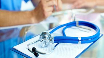 Πρόσβαση ανασφάλιστων πολιτών στο δημόσιο σύστημα υγείας