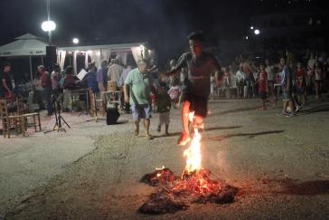 Το έθιμο του Κλήδονα σε Φοίνικα και Άνω Σύρο