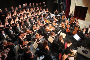 Φωνητικές «συμμαχίες» για την εορτάζουσα Ερμούπολη