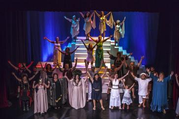 Η "Ελένη" επιστρέφει φουριόζα και σκανταλιάρα