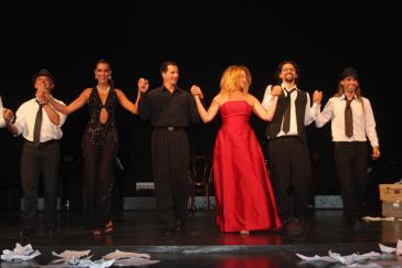 All that… ρεμπετάνγκο