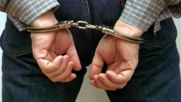 Συλλήψεις για παράνομες οικοδομικές εργασίες στη Σαντορίνη