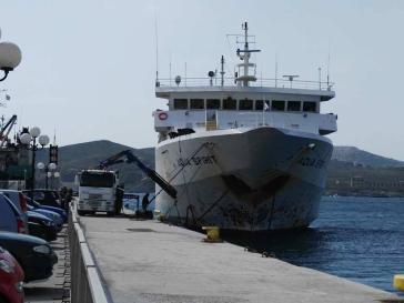 «Καθηλωμένο» στη Σύρο το Aqua Spirit