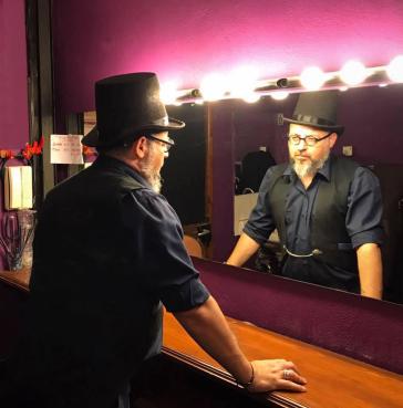 «Ο Μάγος Dio και το Μαγικό Σεντούκι» 