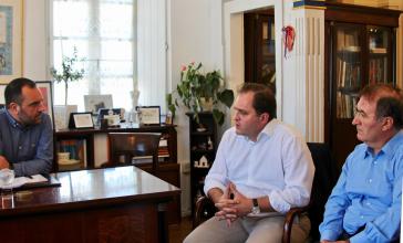 Συνάντηση του Δημάρχου Μυκόνου με τον Διοικητή της ΑΑΔΕ