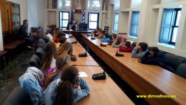 Συνάντηση μαθητών με τον Πρόεδρο του Δημοτικού Συμβουλίου Τήνου