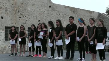 Καλλιτεχνική συνάντηση μικρών και μεγάλων μαθητών