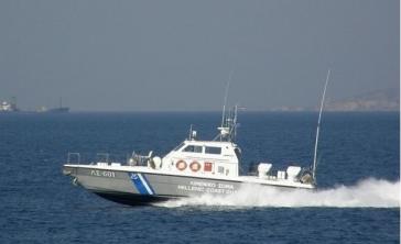 Εντοπισμός και διάσωση προσφύγων στη Μήλο 