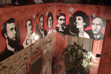 Η τέχνη του δρόμου στα «σαλόνια» της Ερμούπολης