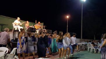 «Κρήτη & Σύρος, 2 νησιά, 1 μοναδικό γλέντι»