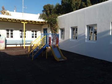 Συντήρηση και ανακαίνιση των σχολείων της Μυκόνου