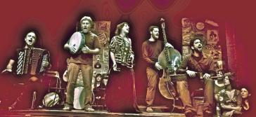 Η Σύρος αποχαιρετά το 2018 μαζί με τους Encardia