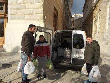 Υποσχέθηκαν «να βοηθήσουν» και το έκαναν πράξη