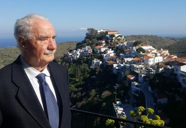 O Δήμαρχος Κέας υποψήφιος με τον Γιώργο Χατζημάρκο