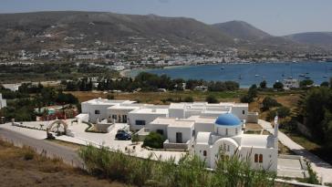 Λαμπάδες για την Ενίσχυση του Εκκλησιαστικού Γηροκομείου Πάρου