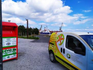 Παράδοση δωροεπιταγών τροφίμων από τον ΦΟΔΣΑ Σύρου - Ερμούπολης