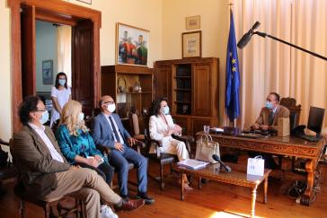 Συνάντηση Δημάρχου Σύρου - Ερμούπολης με τη Γιάννα Αγγελοπούλου - Δασκαλάκη