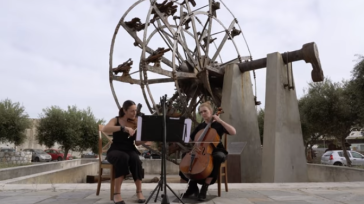 Η φήμη του ταξίδεψε εντός και εκτός συνόρων